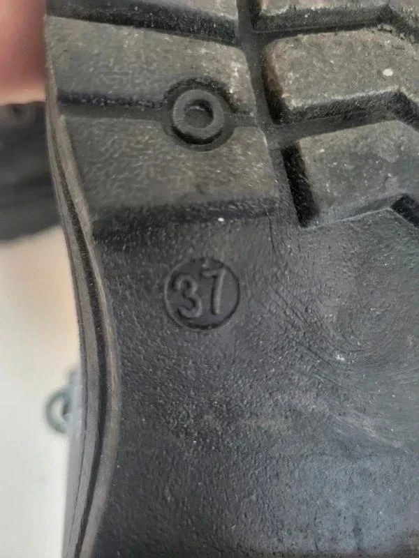 Black ankle boots – photo 4